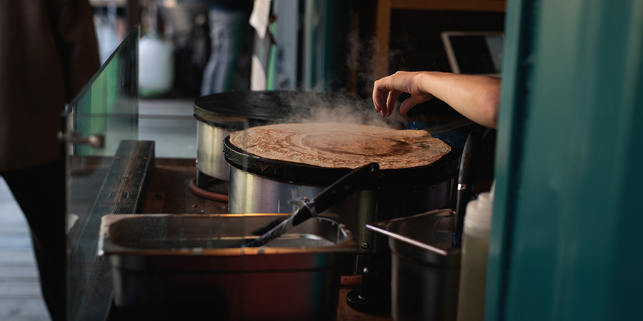 crepe truck sideview