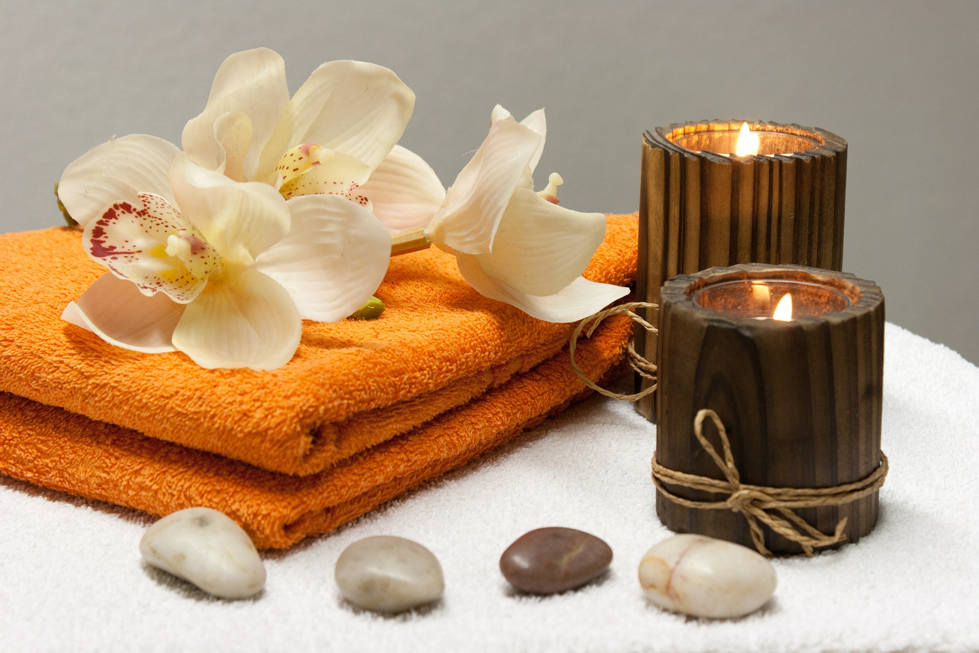 candles and towels